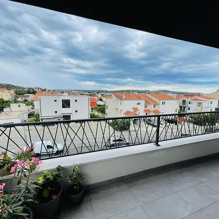 Apartment Modern Near Center, Free Parking