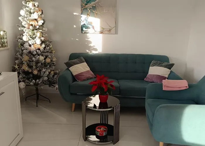 Modern Near Center, Free Parking * Trogir